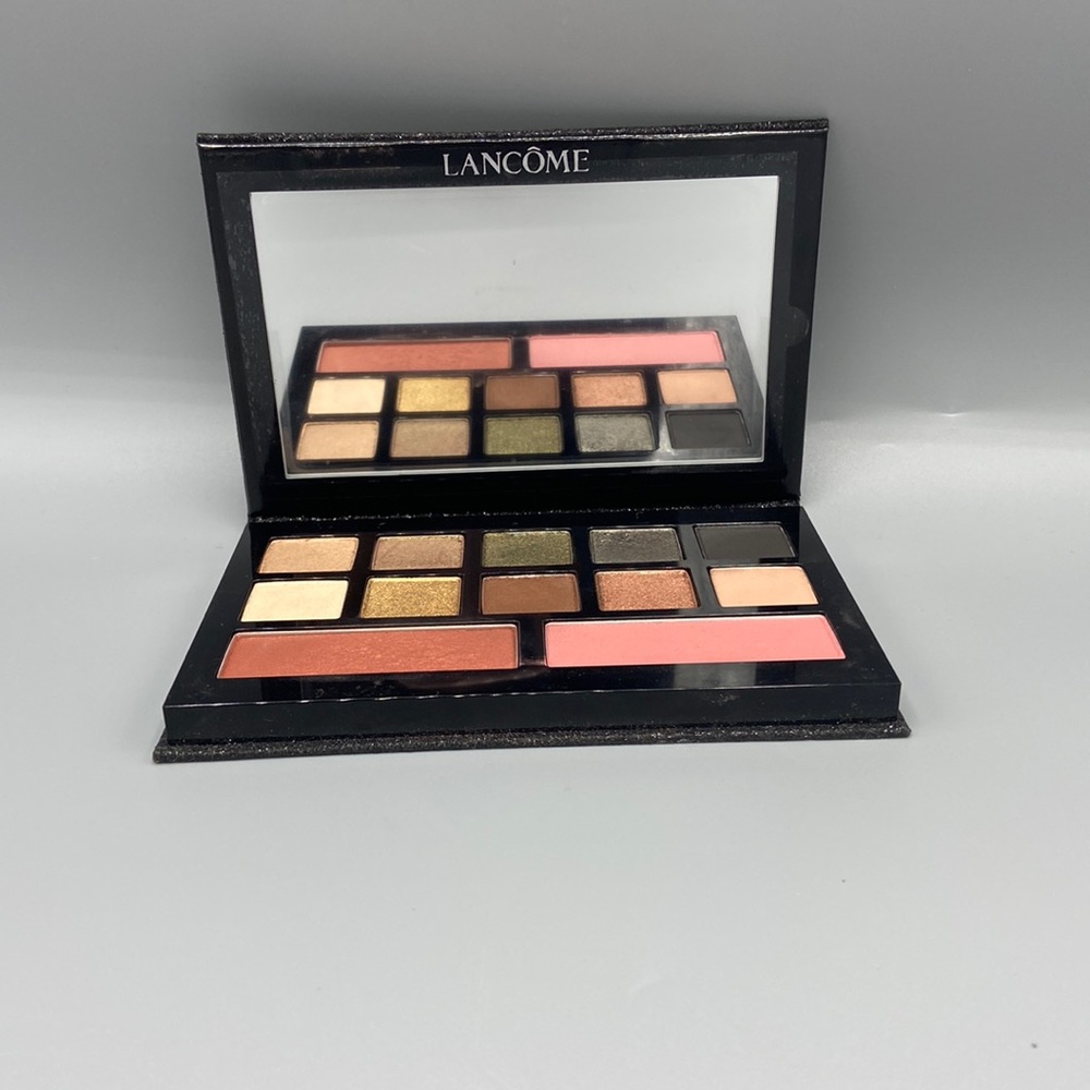 Lancome Glow eye  and blush Pallett